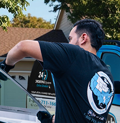 WindshieldHUB technician performing mobile windshield replacement in Redondo Beach